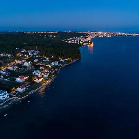 Сasa de vacaciones House With A Parking Space Kozino, Zadar - 14464 Petrčane